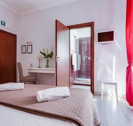 B&B Gallia'S Rooms Рим Екстериор снимка