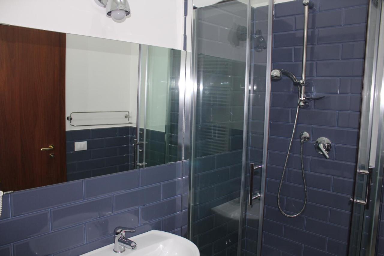 B&B Gallia'S Rooms Рим Екстериор снимка